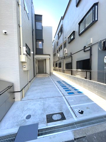 ル・レーヴ今津ノースの駐車場