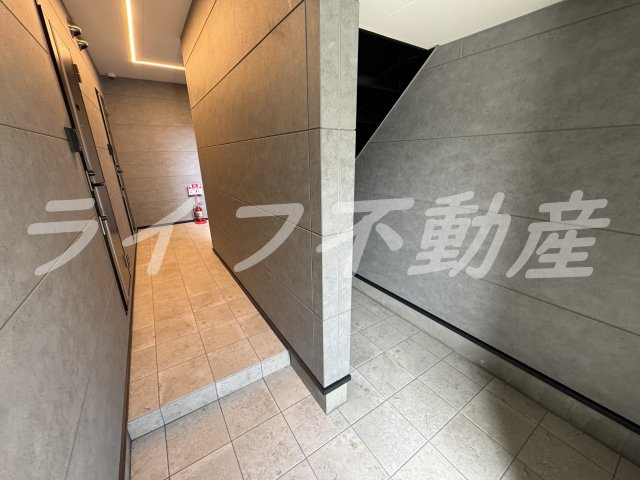 NAGAMORI新深江の玄関|明るい玄関です