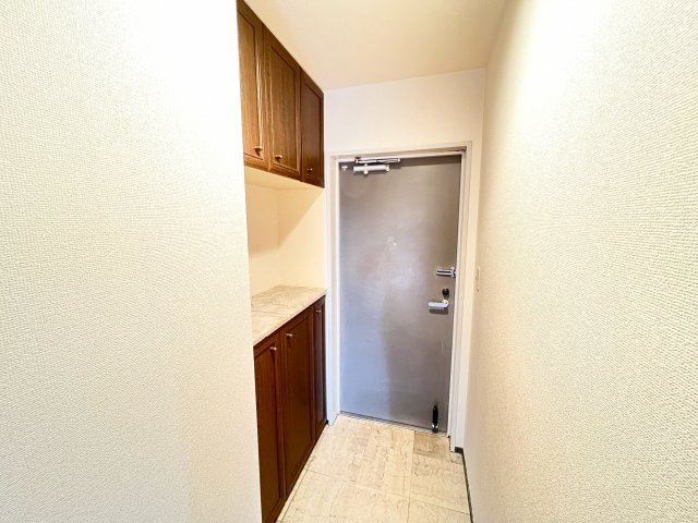 アレックスヒルズ四街道の玄関|※別部屋参考写真