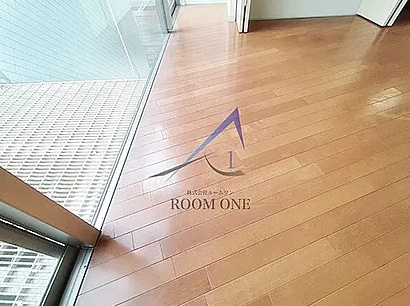ラグジュアリーアパートメント森下の内装
