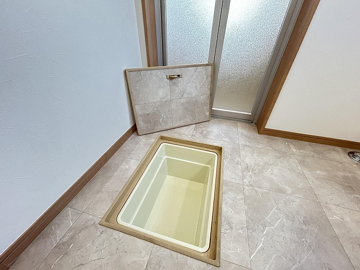 名古屋市南区上浜町の中古一戸建の収納|◇床下収納◇　　洗面脱衣所に床下収納完備！