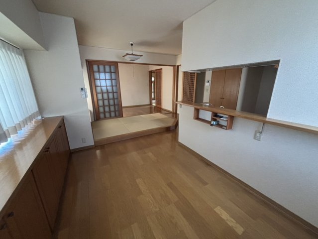 北区大窪5丁目　中古戸建の居間・リビング