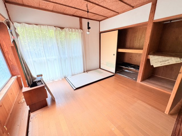 竹田市次倉　平屋建ての洋室