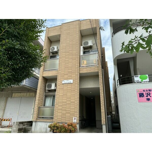 エスポワール桜本町　名古屋市賃貸　仲介手数料無料のエントランス
