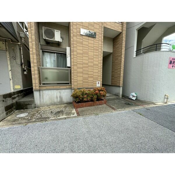 エスポワール桜本町　名古屋市賃貸　仲介手数料無料のロビー