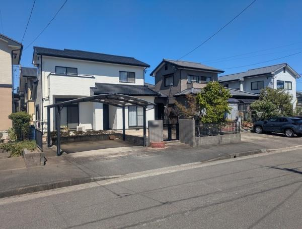 大分市横塚２丁目の中古一戸建の前面道路含む現地写真|全面道路含む現地写真(2026年9月撮影)