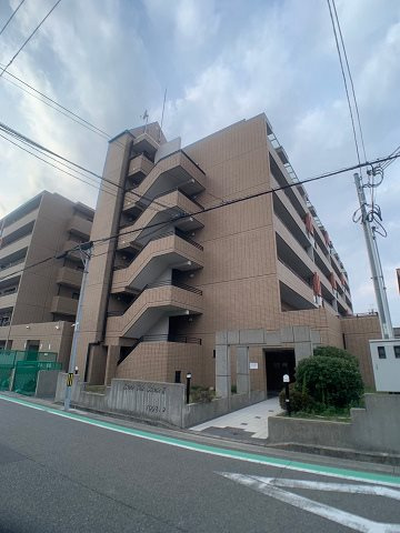 ボンシックコロニーⅡ番館の外観