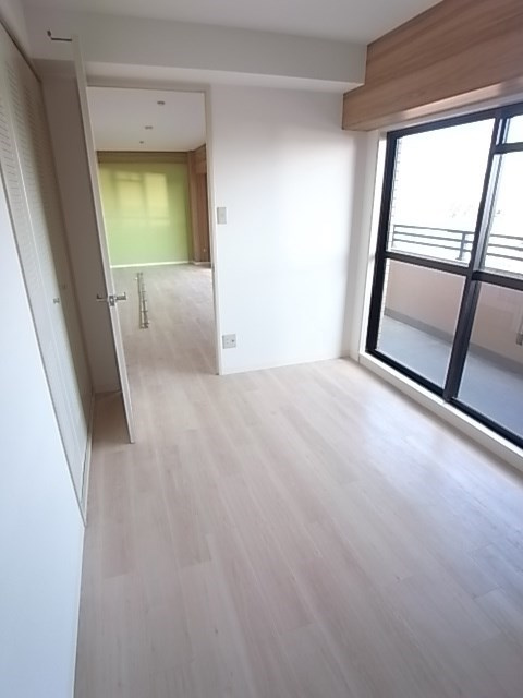 ボンシックコロニーⅡ番館の居間・リビング