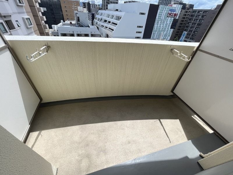 リファレンス駅南のバルコニー