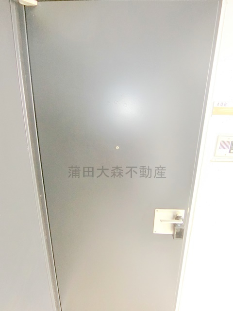 フォルス池上の玄関