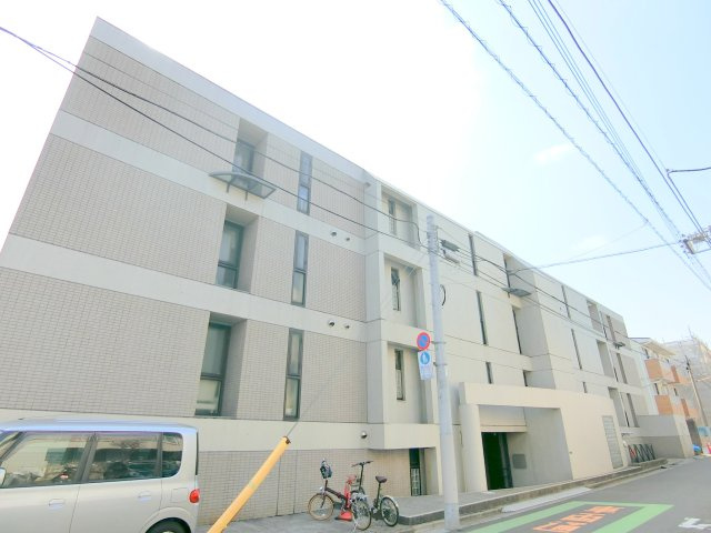 フォルス池上の外観
