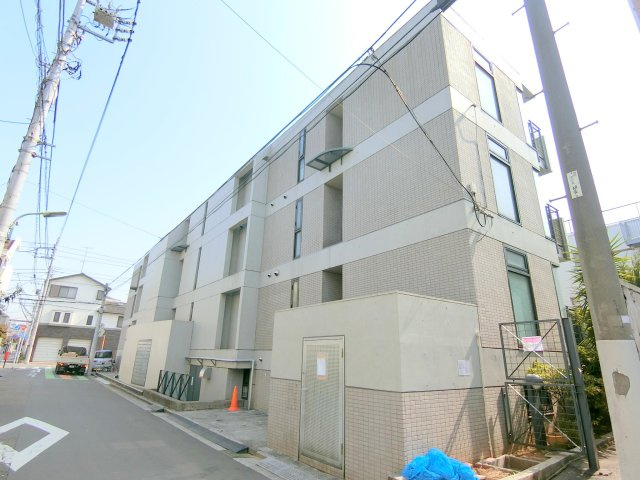 フォルス池上の外観