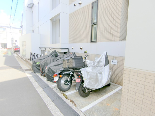 フォルス池上のその他共用部分|バイク置き場　空き状況等詳細はお問合せください。