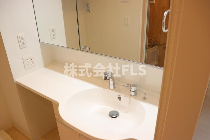 北区赤羽西４丁目の賃貸マンションの洗面所