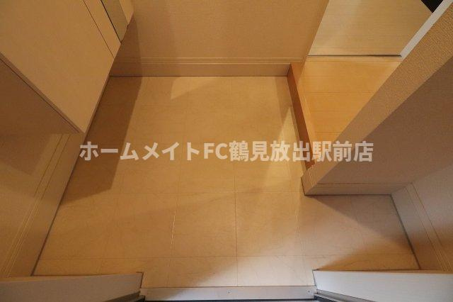 インペリアルカーサB棟の玄関