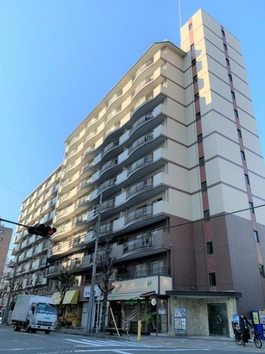 松籟マンションの外観