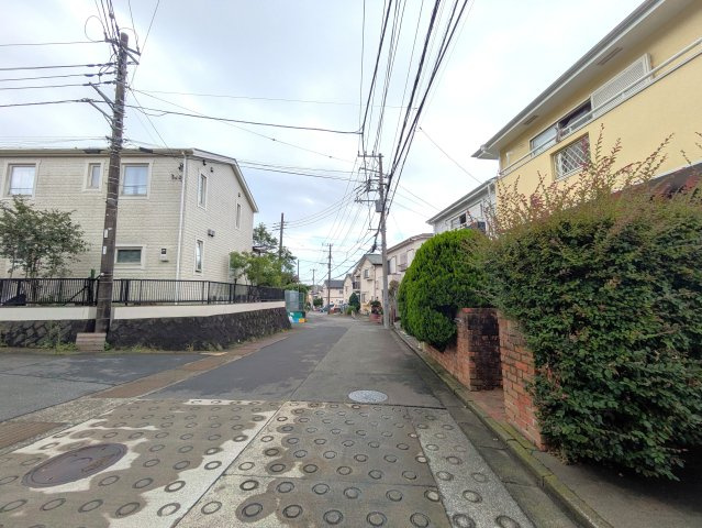 海まで徒歩15分！ 木の温もりを感じる家の周辺|住宅地