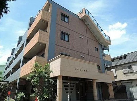 ラフレシール市川の外観
