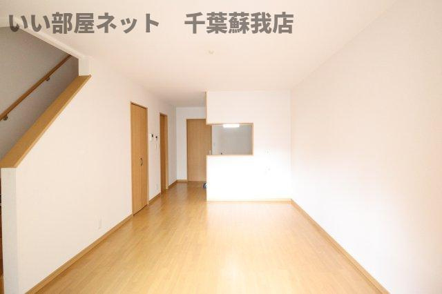 メゾンアーツYK　七番館の居間・リビング|居間です