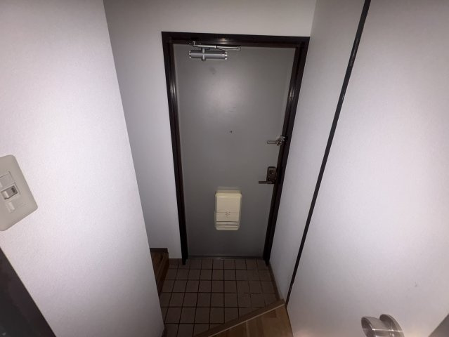 シャトレ豊津Ⅱの玄関