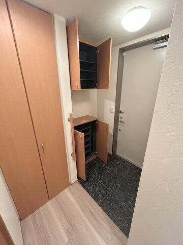 アテスウェイ駒場の玄関