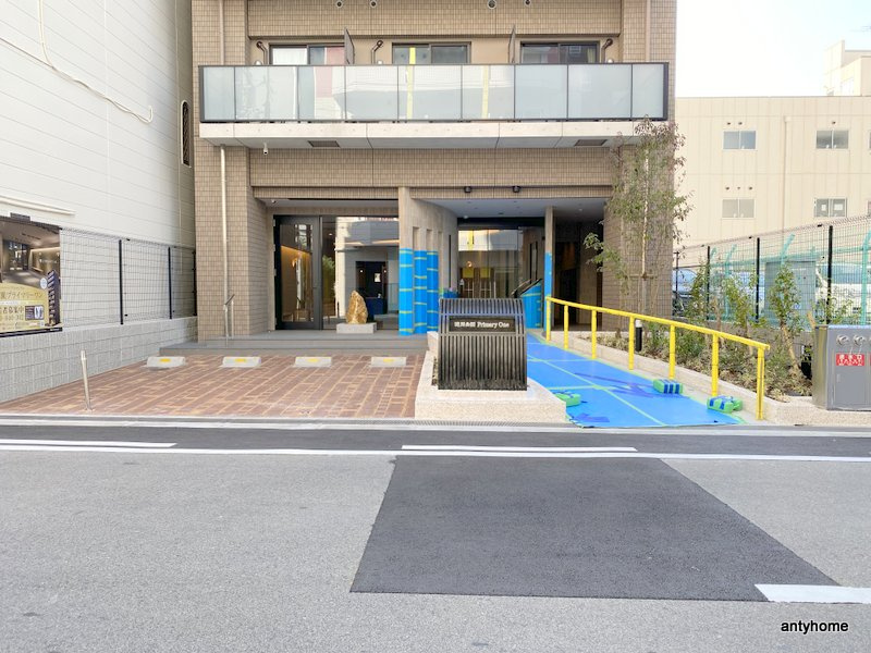 滝川公園プライマリーワン 仲介手数料無料のエントランス