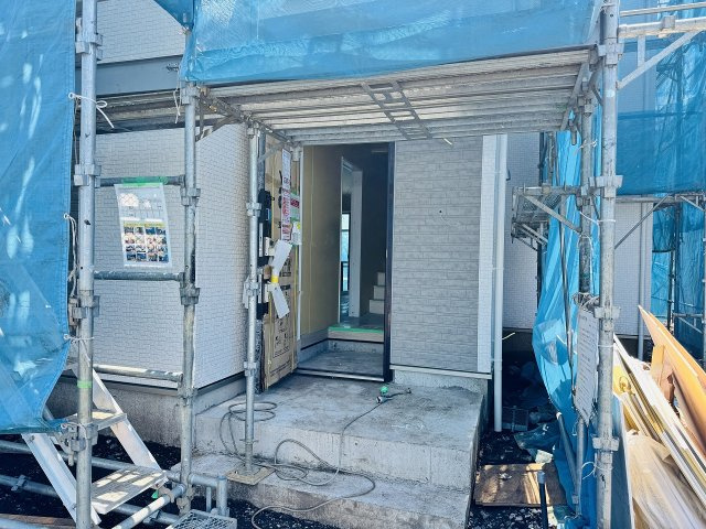 八王子市　富士見町　新築一戸建ての玄関|～玄関は安心のWロックキーを採用～