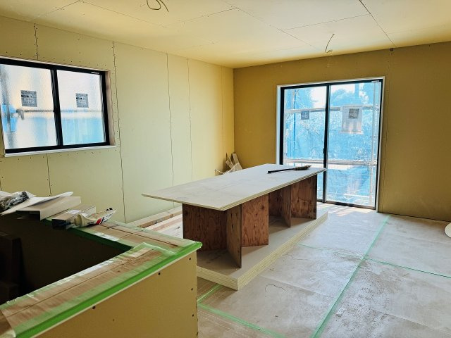 八王子市　富士見町　新築一戸建ての居間・リビング|～現在建築中、詳細は当社までお気軽にお問合せ下さい～