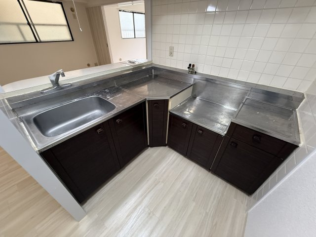 豊中市南桜塚４丁目の賃貸マンションのキッチン