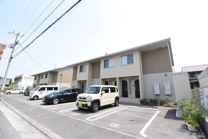 グランツ屋島Ⅱの駐車場