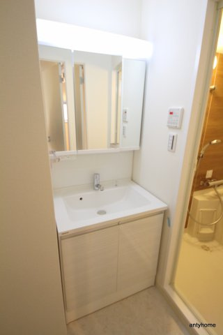 スプランディッド淀屋橋DUE　仲介手数料無料の洗面所