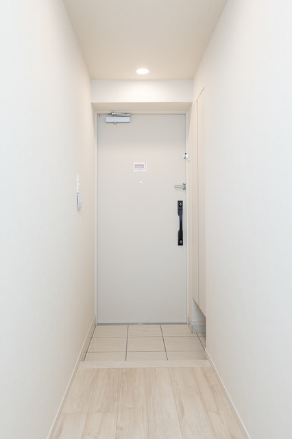ＲＪＲプレシア東十条ガーデンの玄関|※写真は同タイプ住戸です。