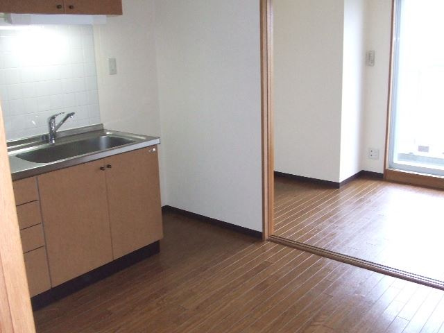 リブステージ横浜の居間・リビング