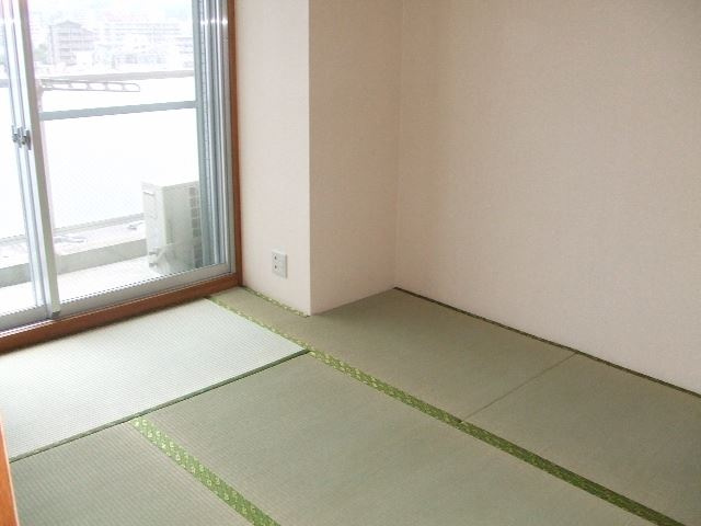 リブステージ横浜の和室