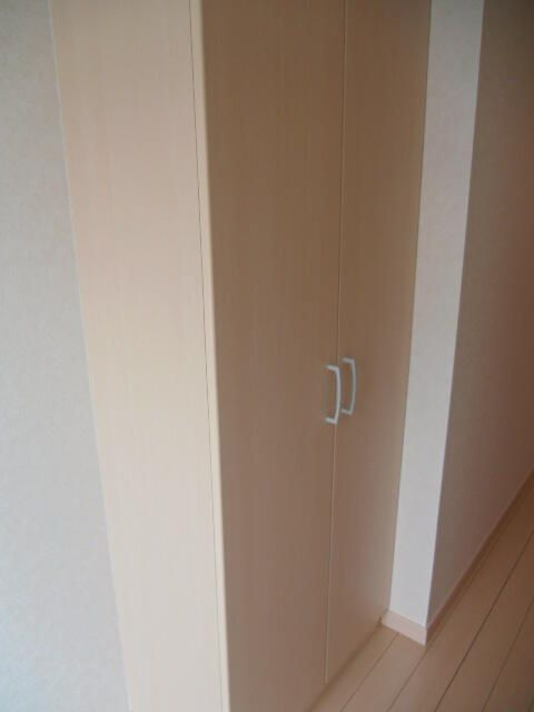 メゾンＳＨＩＮＯＮＯＭＥの収納