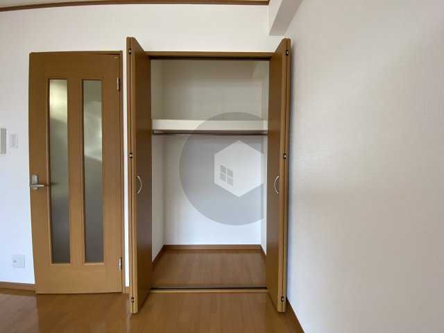 グランディ小阪の収納