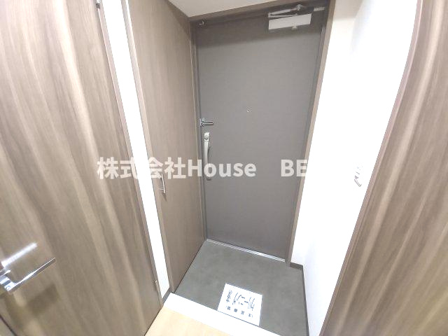 S-FORT神戸小河通の玄関