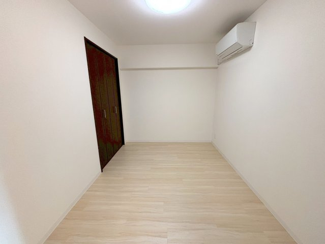 内田ロイヤルハイツの寝室