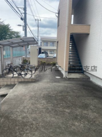 カーサグランツの駐車場