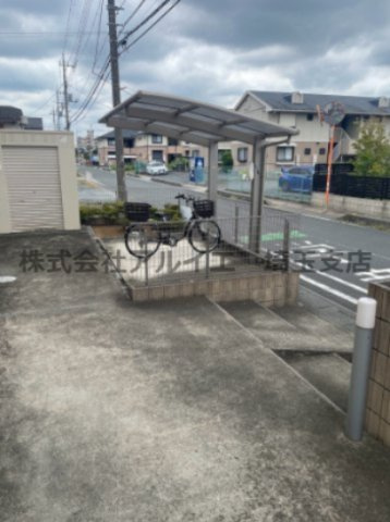 カーサグランツの駐車場