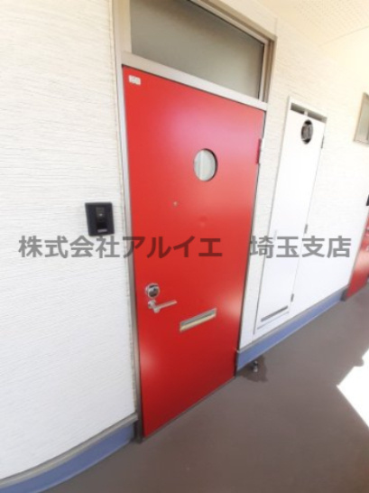 コンフォルティ御茶山の玄関