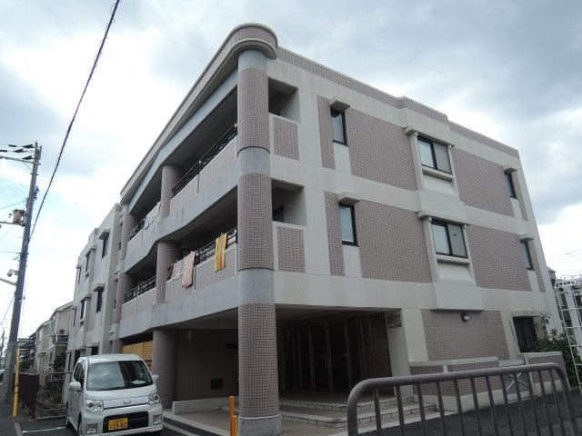 高槻市川西町１丁目の賃貸マンションの外観