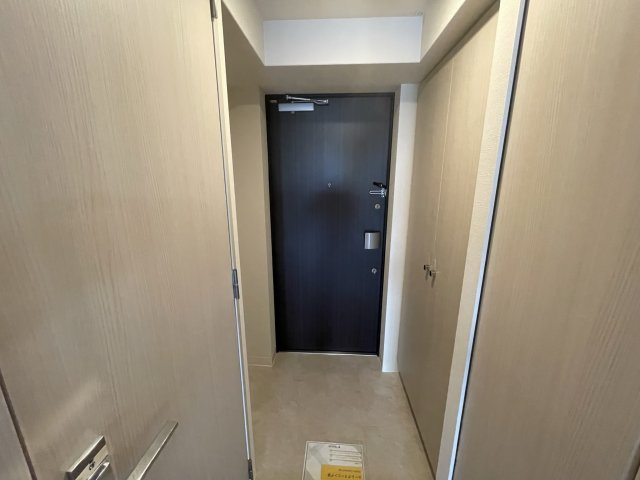 プランドール北浜の玄関|(参考)同マンション同間取り他部屋の写真