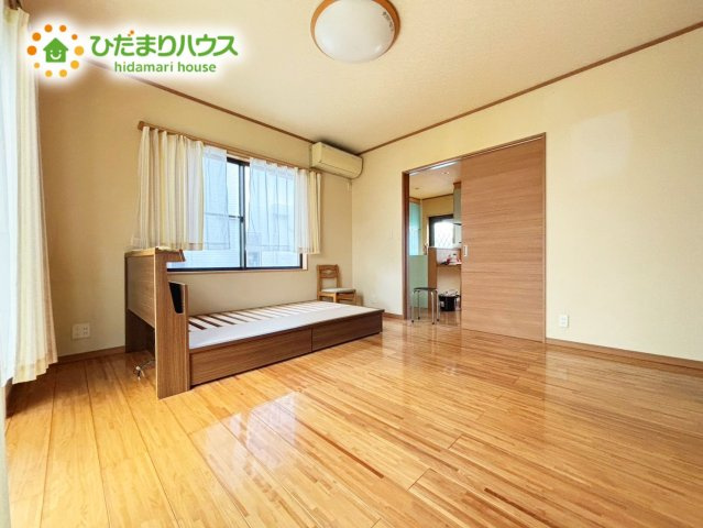  野田市野田 　平屋　中古戸建　平成24年築の洋室|8帖の洋室です♪　ベッドや机、棚などをおいてもまだまだ余裕の広さです！