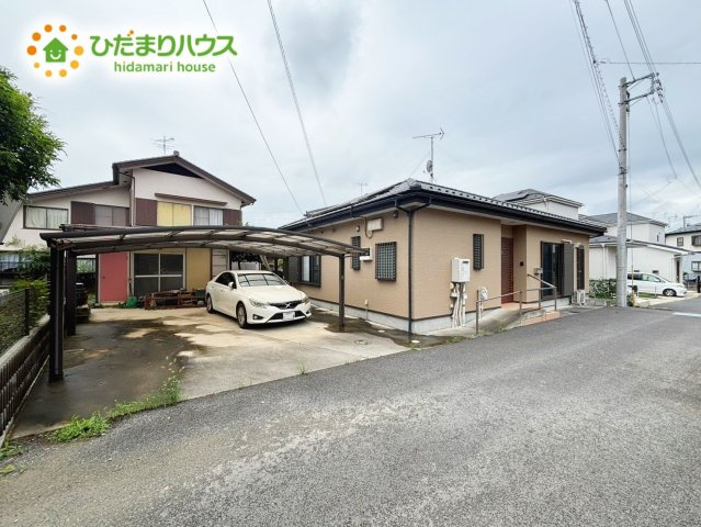  野田市野田 　平屋　中古戸建　平成24年築の前面道路含む現地写真|前面道路は4ｍです♪　住宅街につき車通りはほとんどなく、あせらずゆっくり駐車可能です♪