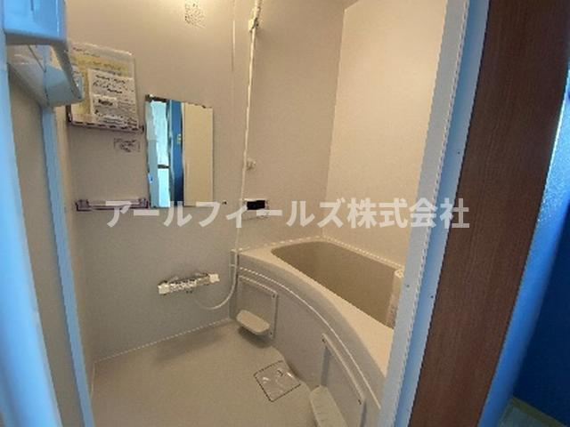 松戸貸家の浴室
