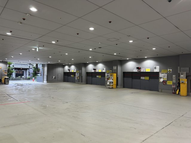 江戸堀センタービルの駐車場