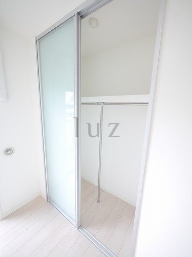横浜市南区吉野町３丁目の賃貸マンションの収納|大容量のクローゼット完備！