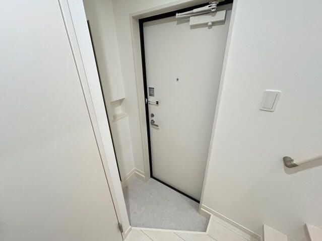 ＣＢ春日部アルモニーの玄関