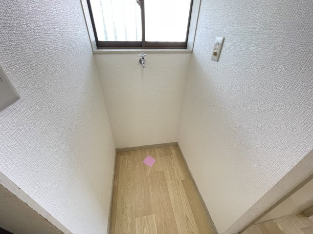 春日部市八丁目のアパート